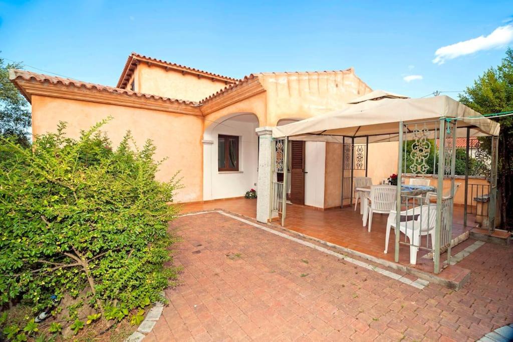 Residence Lu Soli Budoni Affitti Esterno foto