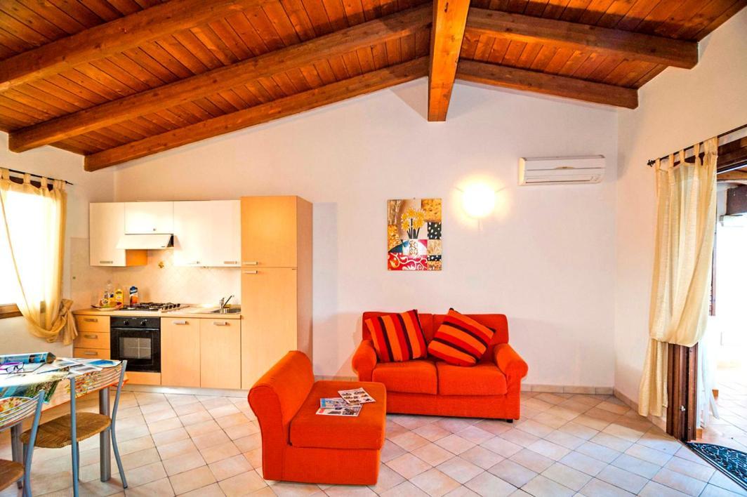 Residence Lu Soli Budoni Affitti Esterno foto