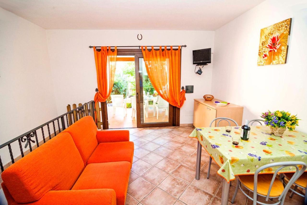 Residence Lu Soli Budoni Affitti Esterno foto