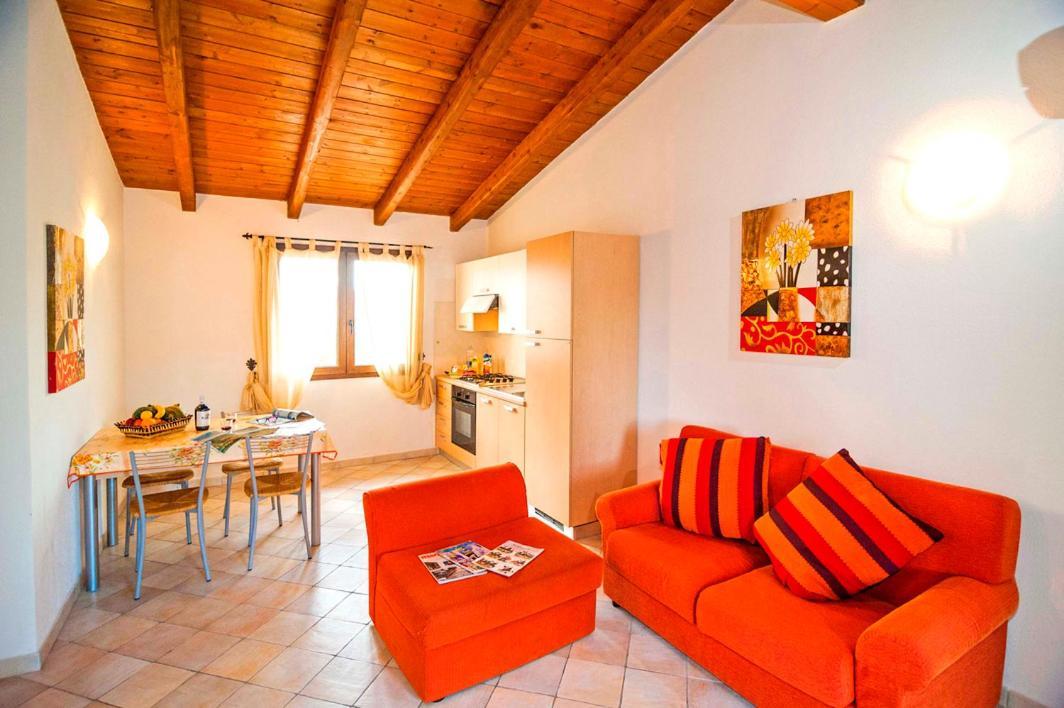 Residence Lu Soli Budoni Affitti Esterno foto
